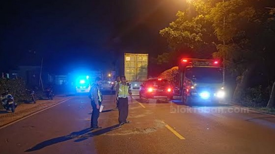 Tabrakan Motor Vs Truk di Tuban, 1 Orang Meninggal Dunia