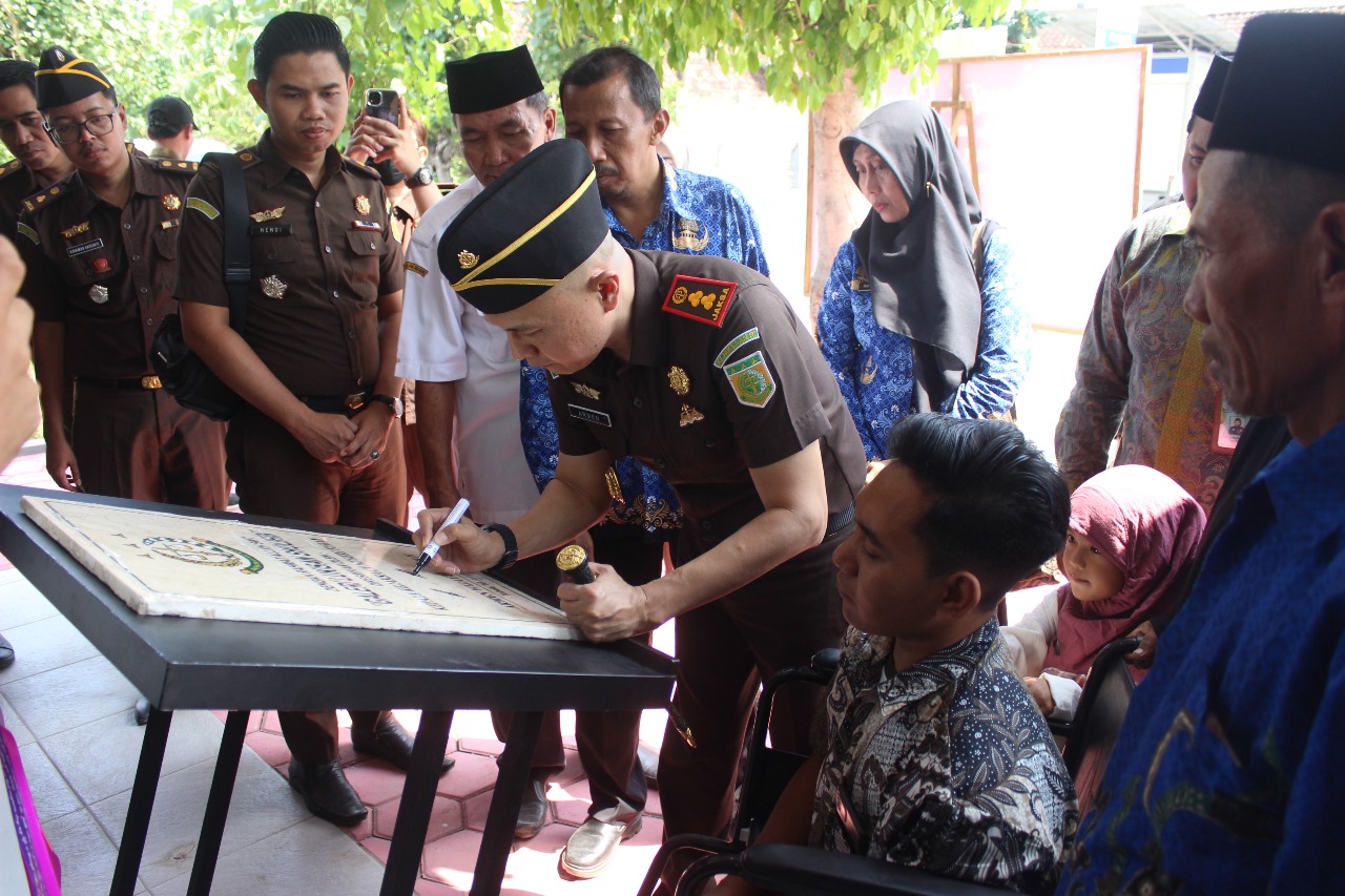 Galeri Seni dan Potong Rambut Difabel Tuban Terwujud di HBA