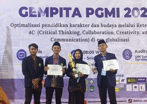 Mahasiswa PGMI UAI Tuban Raih Juara 2 Debat Nasional