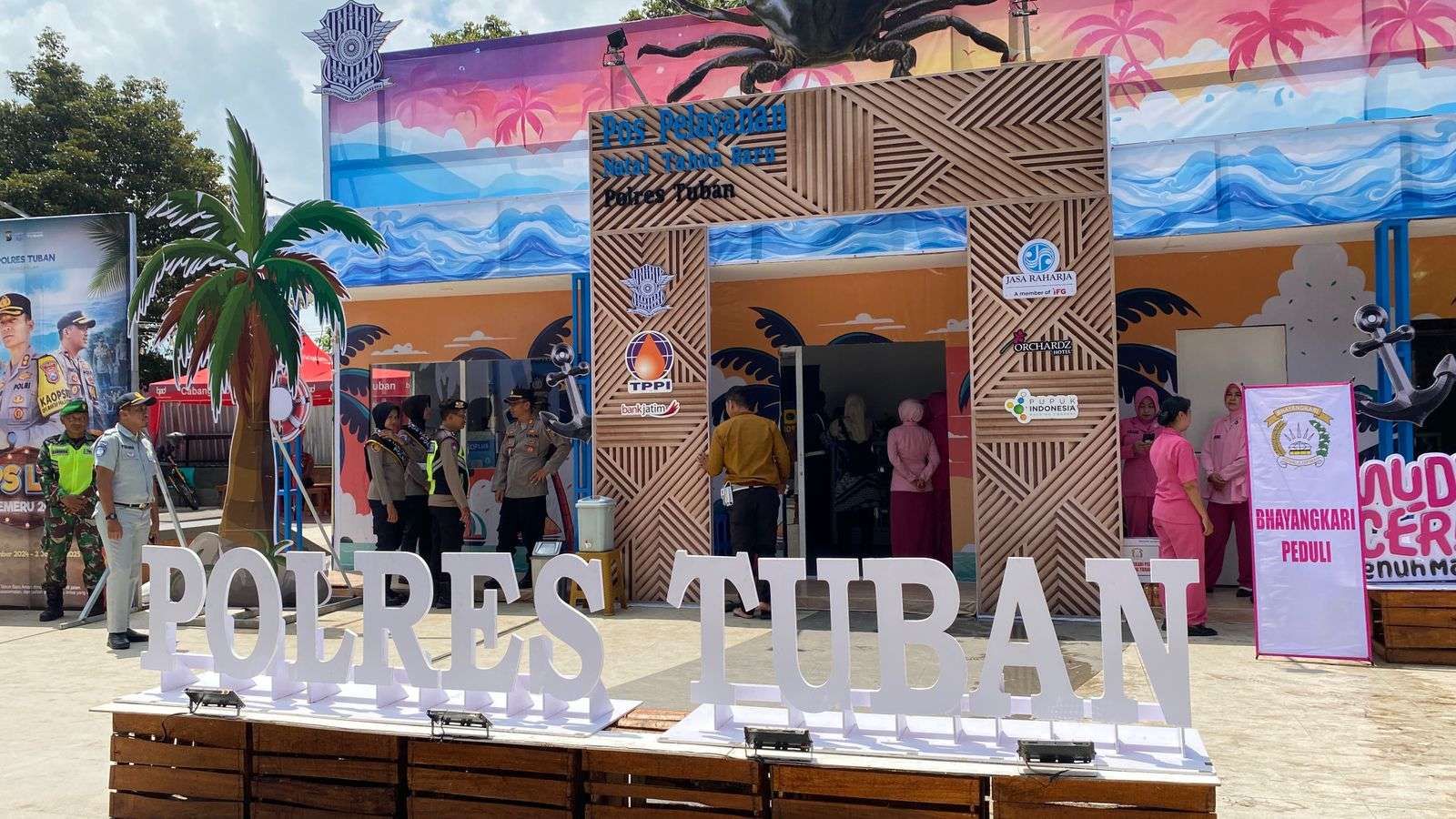 Tersedia Ruang Karaoke hingga Playground di Pos Nataru Tuban