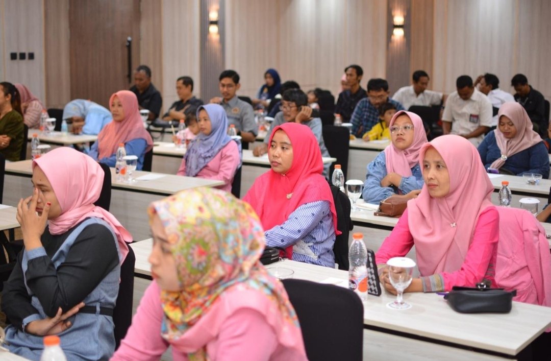 Istri Wartawan Tuban Dapat Pembekalan Soal Demokrasi Sehat dari KPU