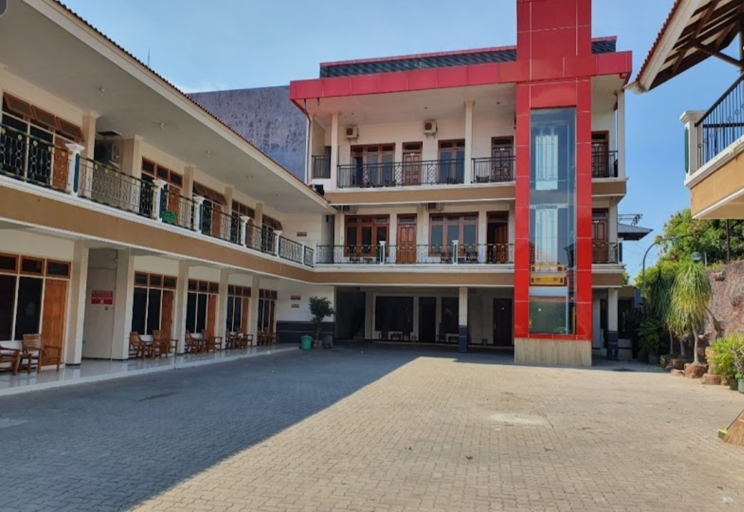 WNA China Nekat Lompat dari Lantai 2 Hotel di Tuban, Motifnya Mengejutkan!