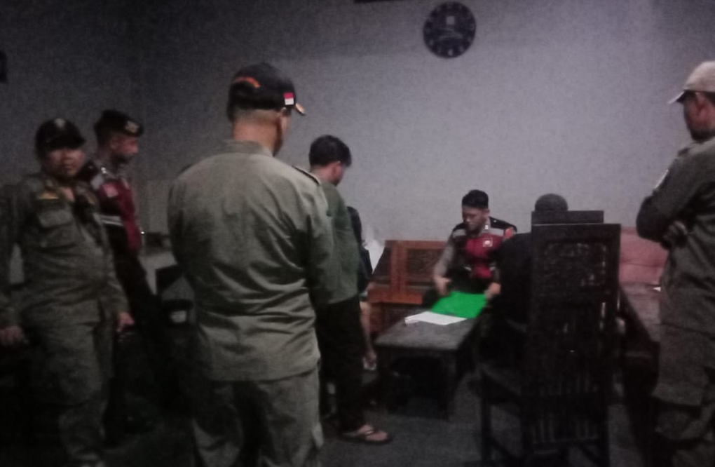 Oknum Polisi dan Mahasiswi Terciduk Razia Kos di Tuban, Tapi Lolos Sanksi