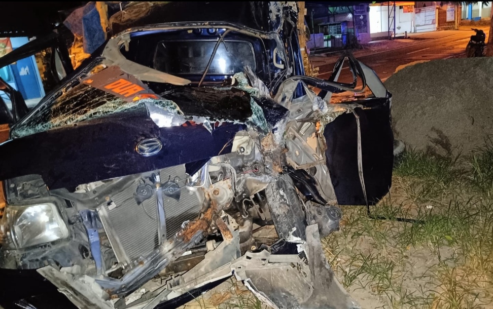 Kecelakaan Grand Max vs Dumptruck di Rengel Tuban, Satu Orang Luka Berat