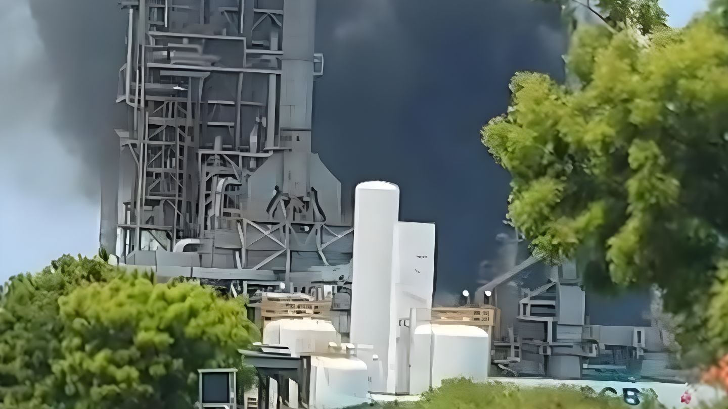 Kilang TPPI Tuban Terbakar, Kades Tasikharjo: Warga Mengungsi Tanpa Arahan
