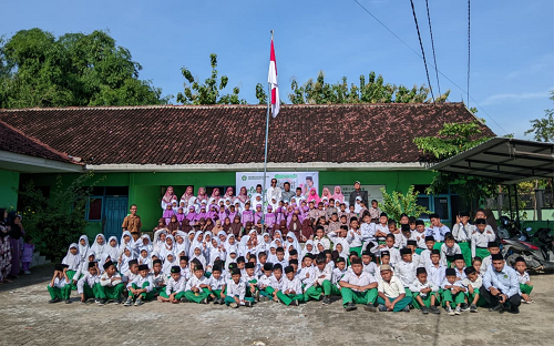 MI Musthofawiyah Gelar Peringatan Hari Guru Nasional 2025 Penuh Haru dan Ceria