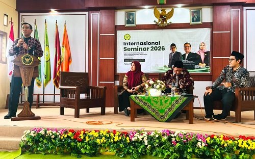 UAI Tuban Gelar Seminar Internasional Bersama USIM Malaysia,...