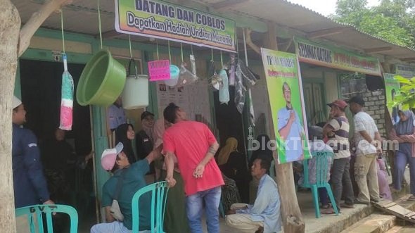 Unik dan Sediakan Undian Berhadiah! TPS di Kabupaten Tuban Adu Kreatif Tarik Perhatian Pemilih