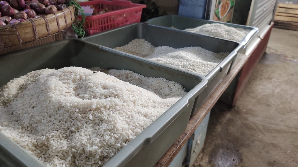 Perjuangan Masyarakat Tuban Hadapi Lonjakan Harga Beras
