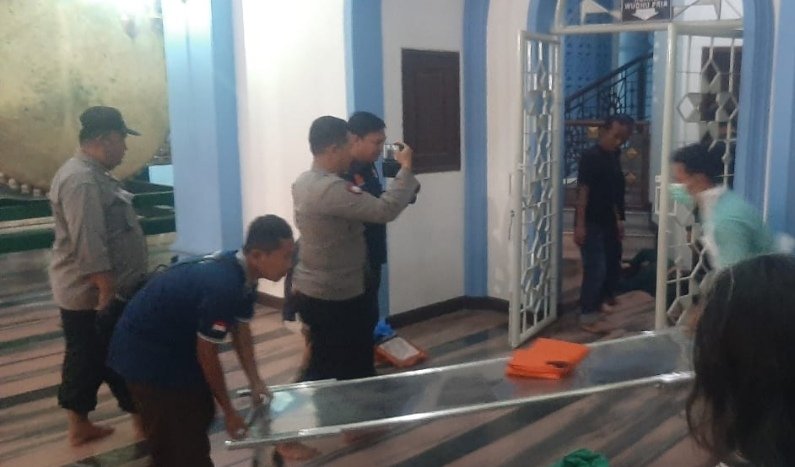 Duka di Serambi Masjid Agung Tuban, Pengemis Ditemukan Tak Bernyawa