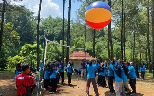 Guna Pererat Kebersamaan, KKGMI Kecamatan Soko Adakan Outbond di Mojokerto